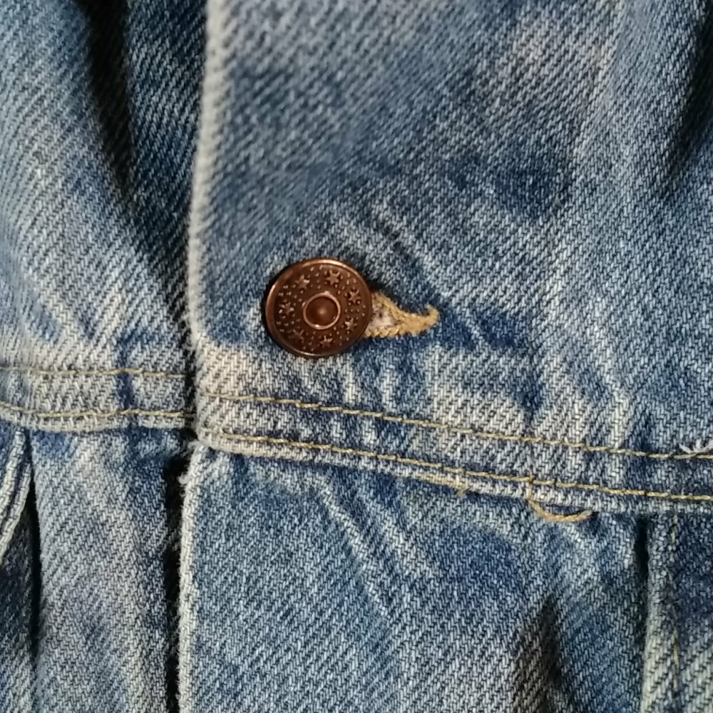 Jean jacket - Picture 2 of 3
